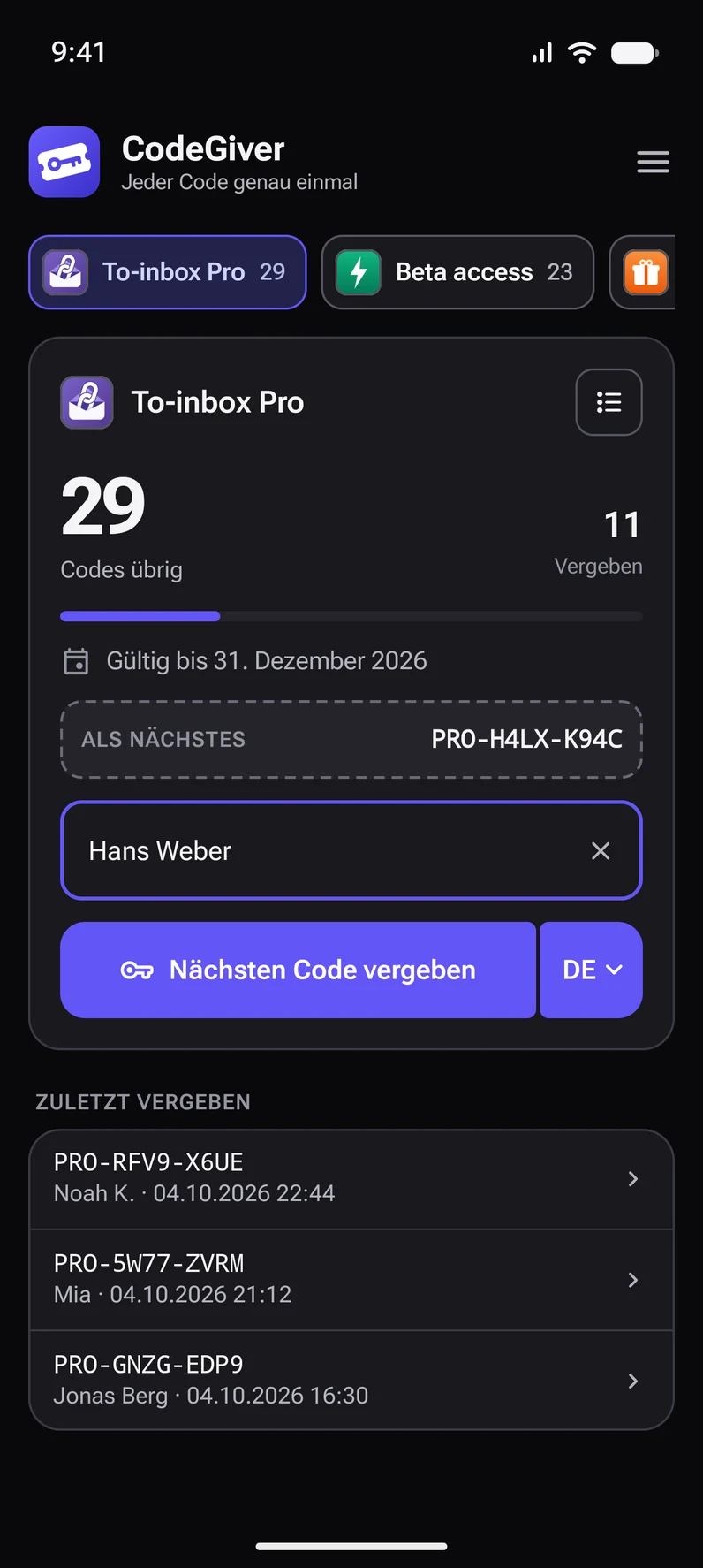 Der Startbildschirm von CodeGiver: eine Liste mit 29 verbleibenden Codes und der Button zum Vergeben des nächsten Codes