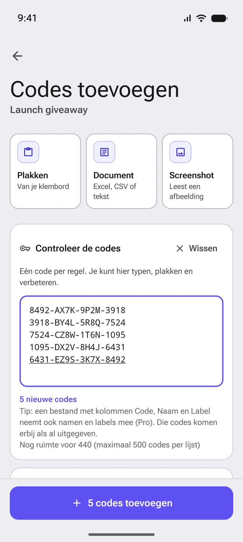 Codes toevoegen door ze te plakken of uit een document te lezen